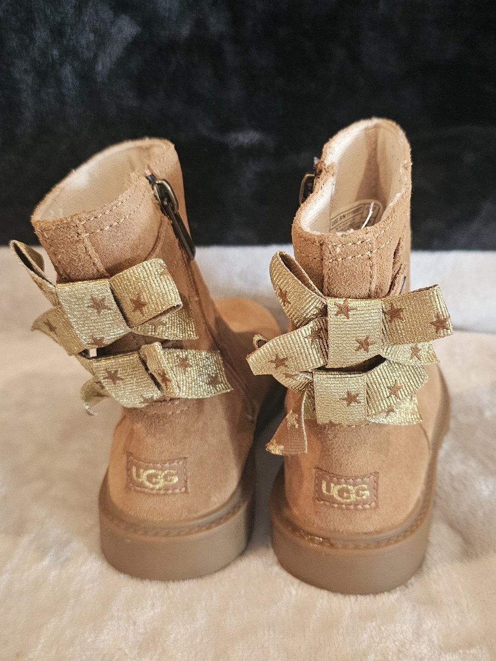 UGG Toddler Chestnut Suede Boots with Gold Star Bows- Size 8